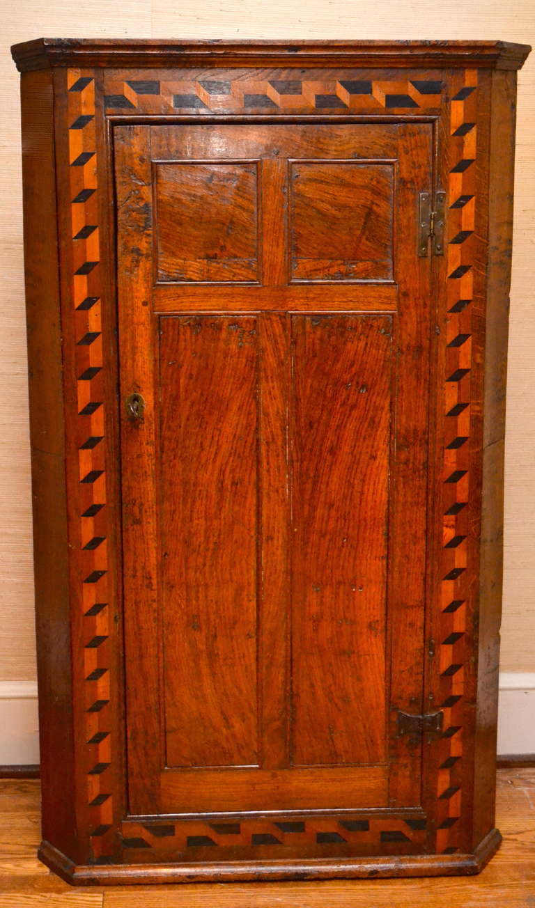 Late 18th Century Inlaid Hanging Corner Cabinet For Sale 2