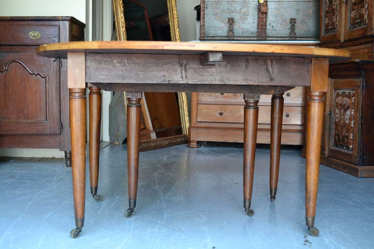 19th Century French Drop-Leaf Table For Sale 2