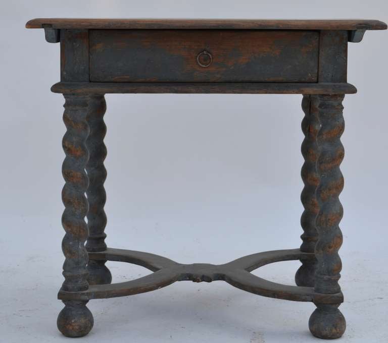 Early 19th Century Swedish Painted Blue Table with Turned Legs and Drawer For Sale 1