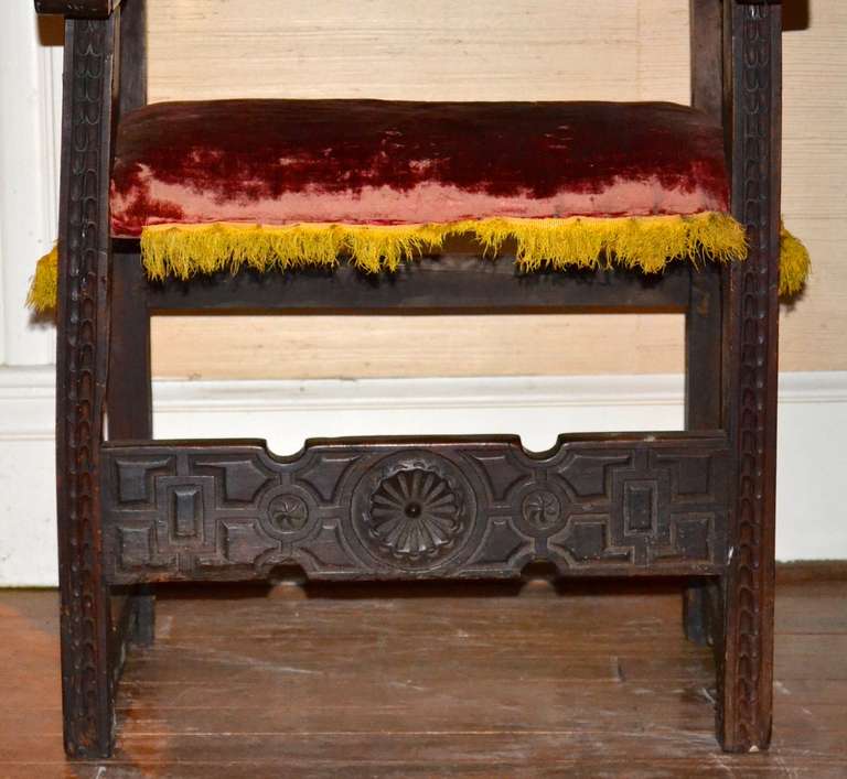 17th Century Spanish Arm Chair with Carved Stretcher For Sale 1