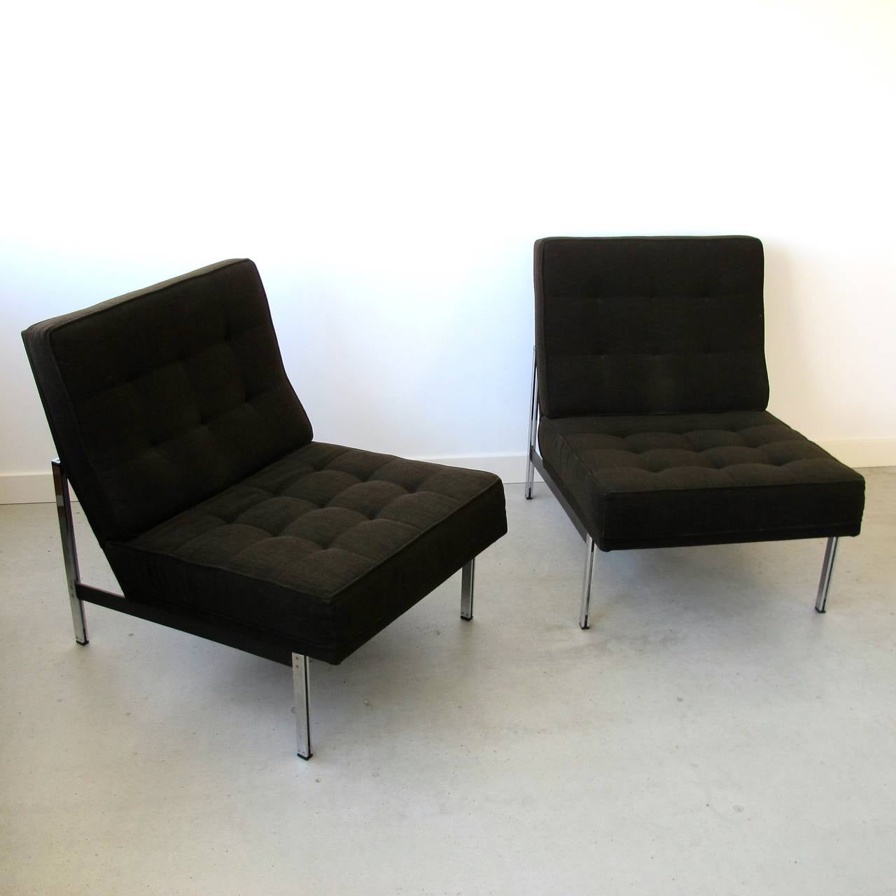 Modern Pair of Parallel Bar Lounge Chairs by Florence Knoll, circa 1955