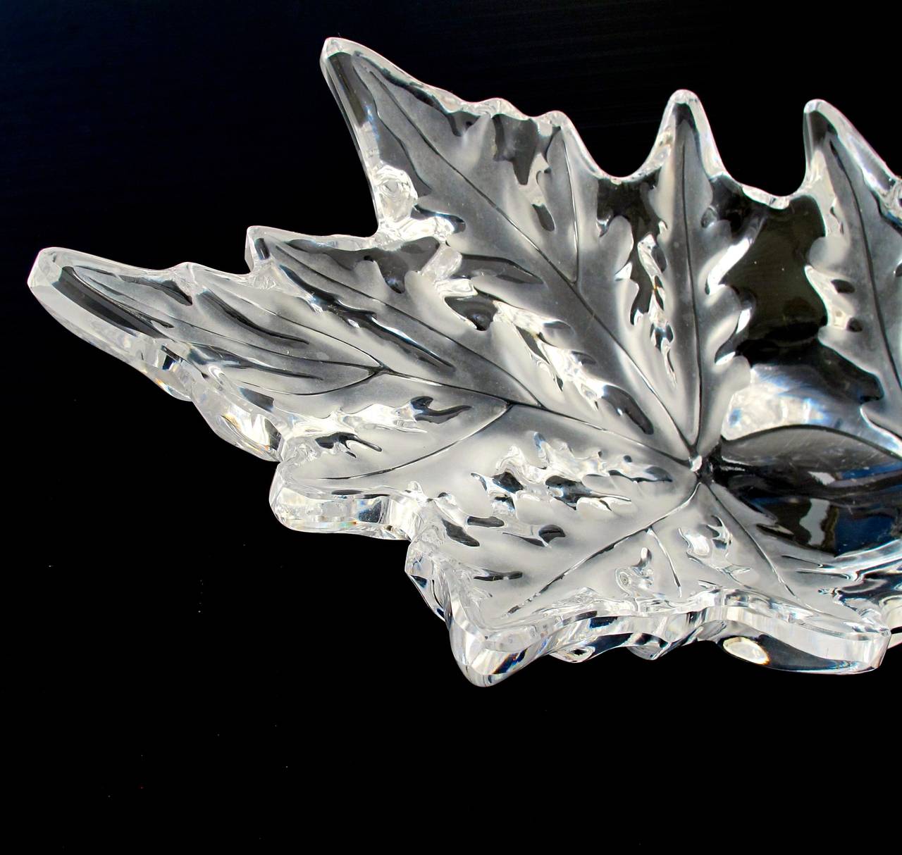 20th Century René Lalique Clear and Frosted Glass Bowl 