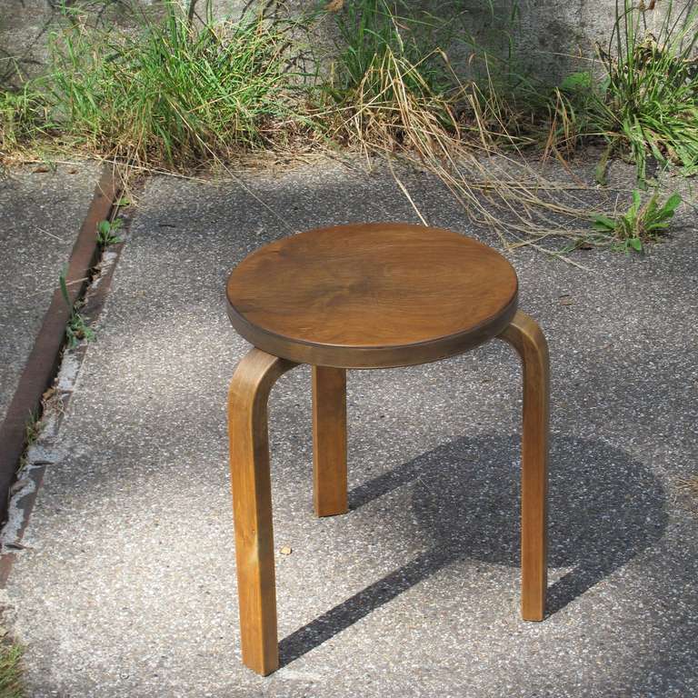 Alvar Aalto, Modernist Side Table and Stool, executed by Artek ca. 1950 1