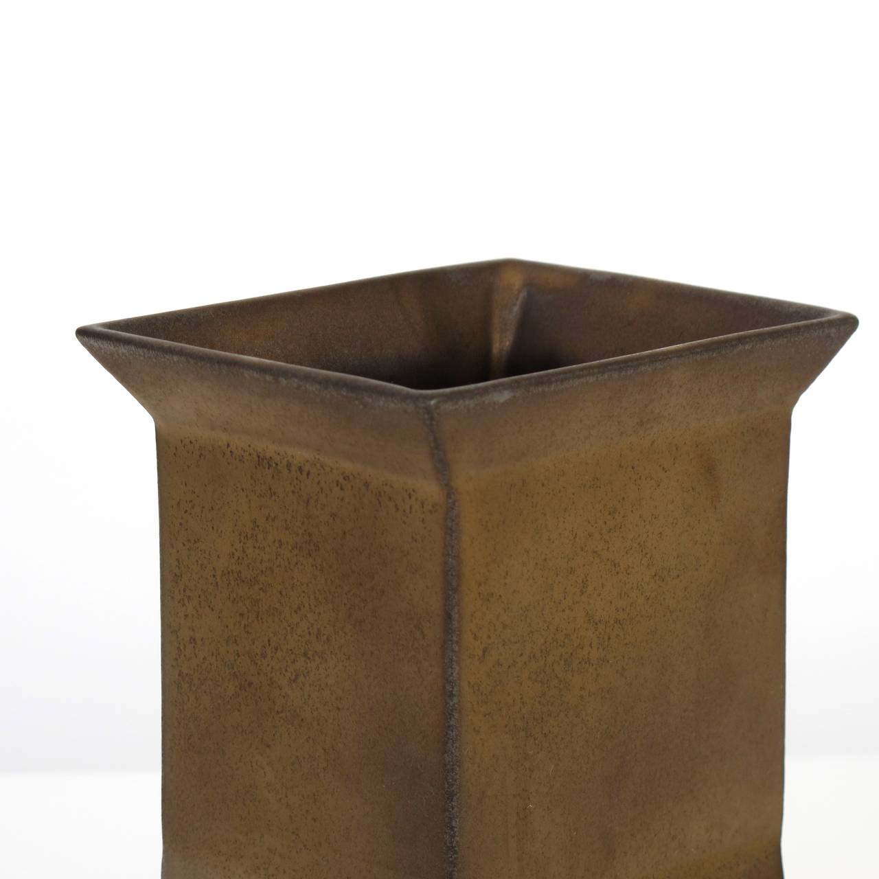 Jan van der Vaart, Bronze Stoneware Vase, Dutch Avant-Garde Pottery In Excellent Condition For Sale In Amstelveen, NL