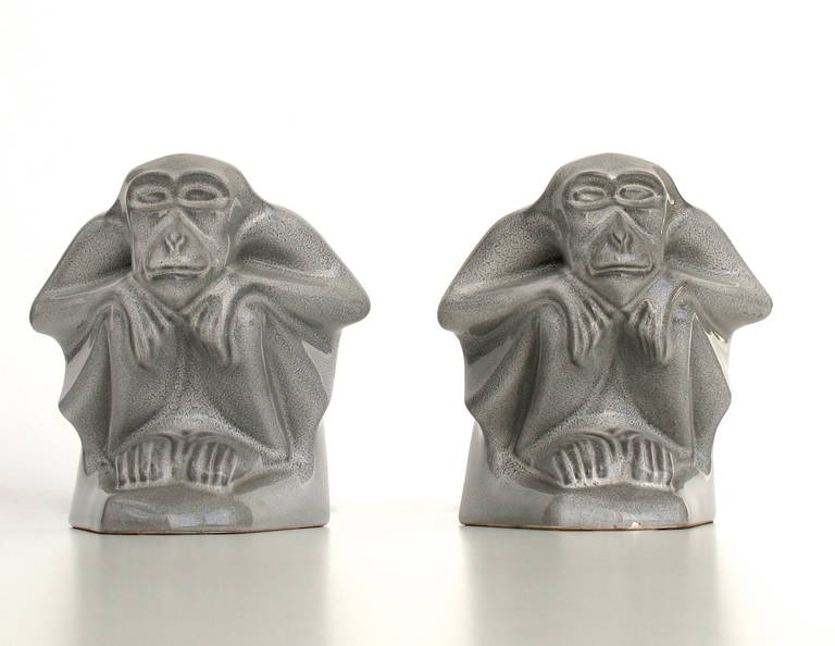 Jan Schonk Pair of Ceramic Bookends Depicting Monkeys, Dutch Art Deco 1