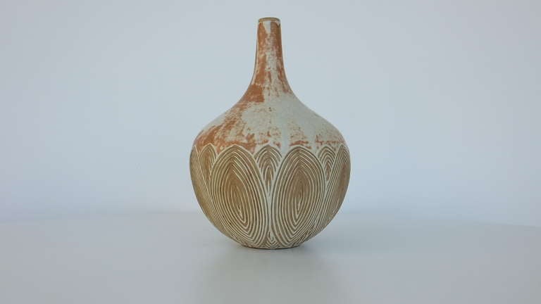 A fine glazed and incised stoneware vase by Axel Salto for Royal Copenhagen,1936. Signed underneath 