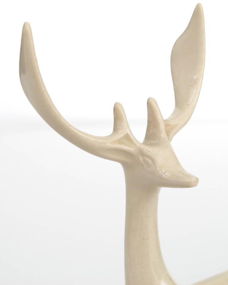 Chris van der Hoef Ceramic Animal Statue of a Deer, Plateelbakkerij Zuid-Holland In Excellent Condition In Amstelveen, NL