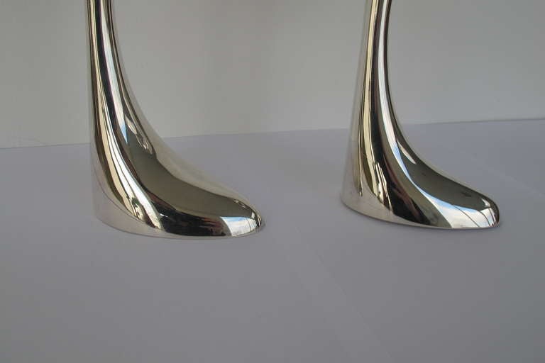 Argent sterling Paire de chandeliers en argent sterling Gabriele De Vecchi, design Petalo, 1990