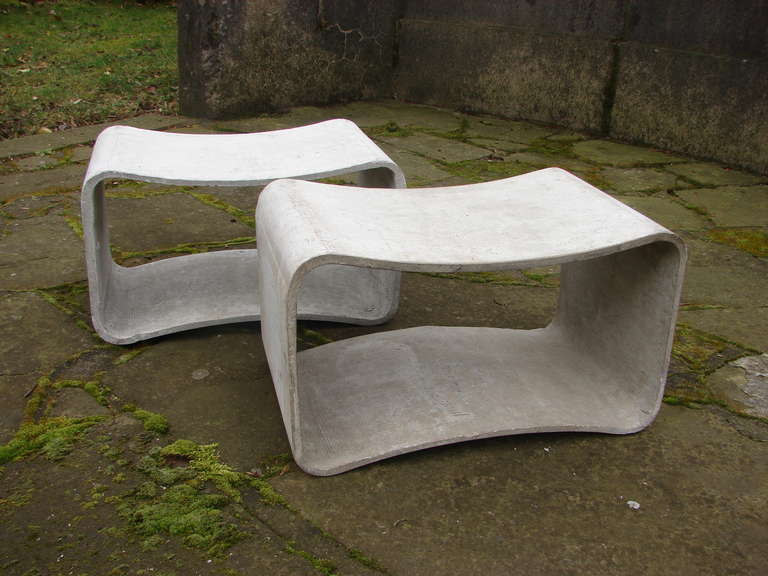 A Rare Pair Of Concrete Stools By Willy Guhl In Excellent Condition In Saarbruecken, DE