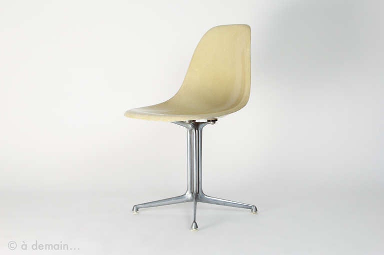Mid-Century Modern Rare 1960's Charles Eames DSR Chair with 