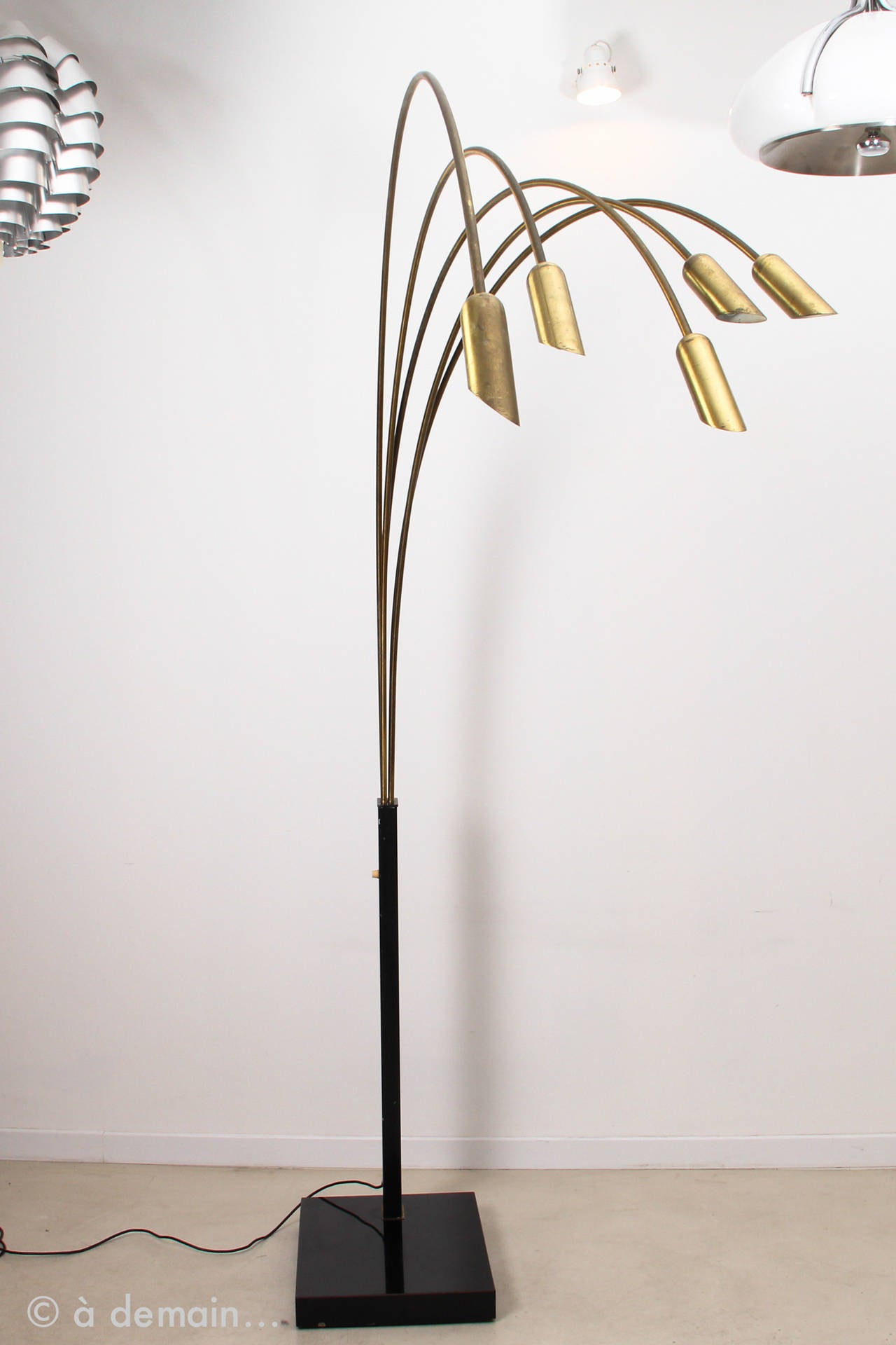 Extra Large Floor Lamp from the 1950s In Good Condition In Paris, FR