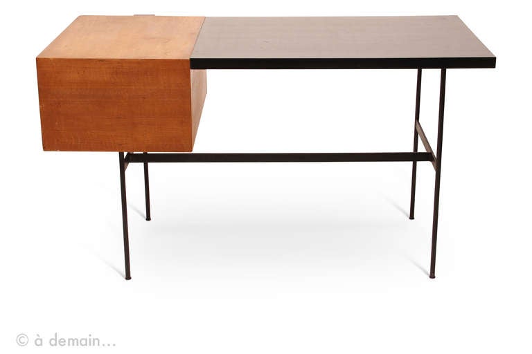 CM 141 Desk by Pierre Paulin for Thonet, 1954 In Good Condition In Paris, FR