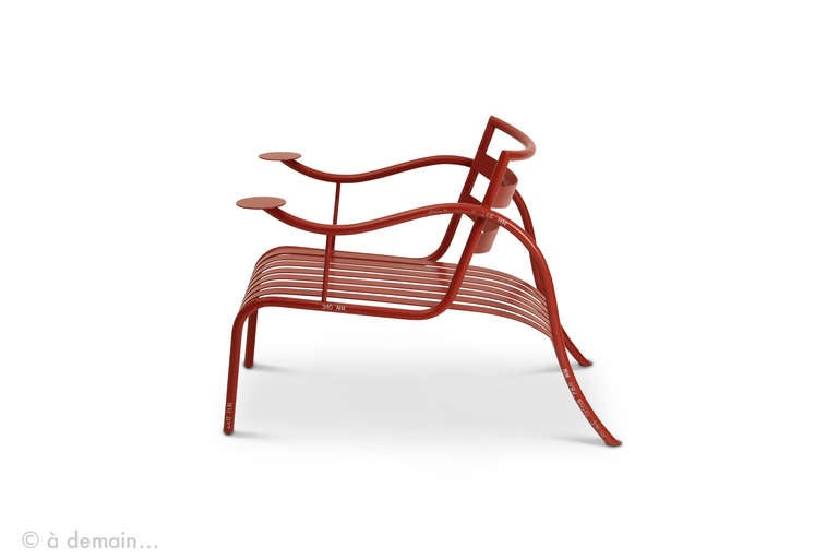 British designer Jasper Morrison (born in 1959) works to design a functionalist and minimalist innovative design with simple and classical forms. 

In 1986, Morrison began his collaboration with the manufacturer Cappellini. To design this chair,
