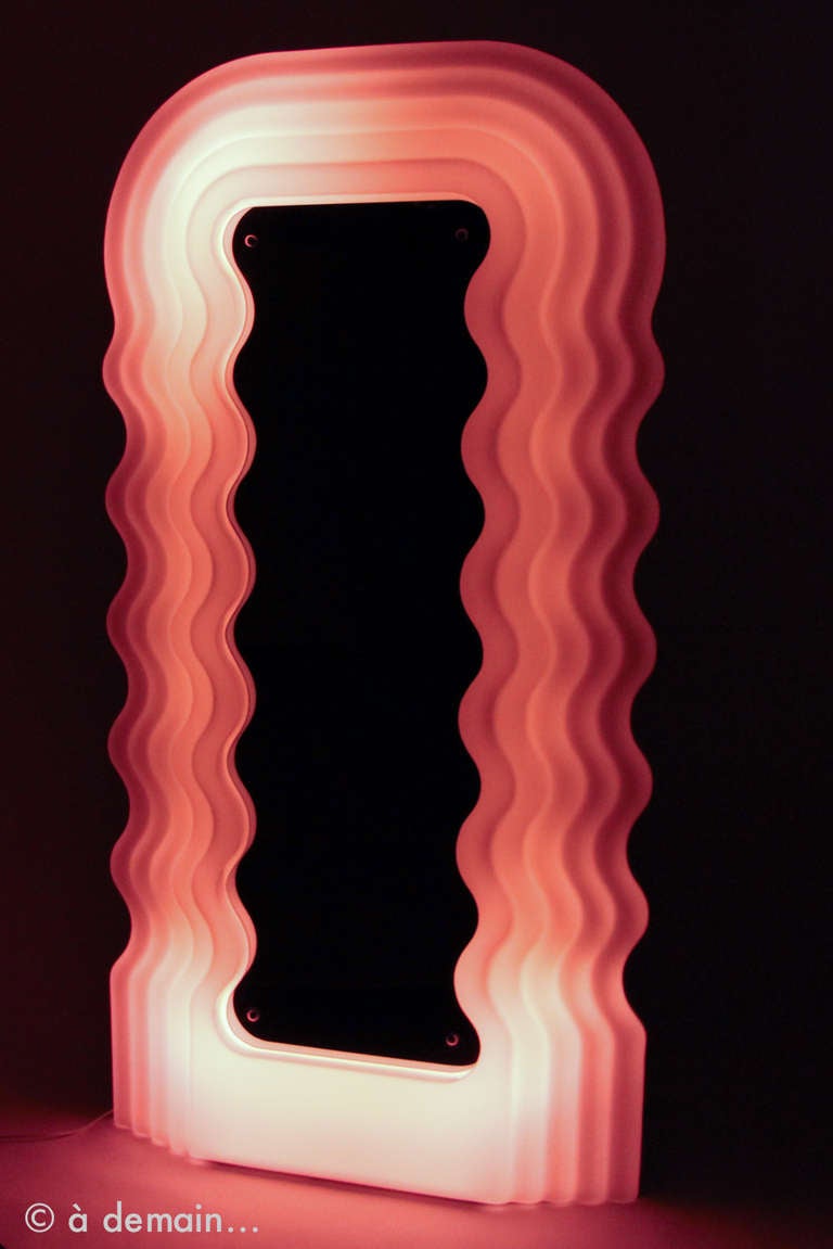 Miroir Ultrafragola d'Ettore Sottsass pour Poltronova des années 1970 Bon état à Paris, FR