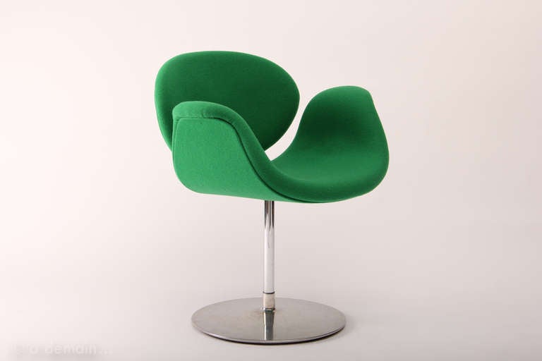 Sedia Llittle Tulip disegnata da Pierre Paulin per Artifort nel 1965