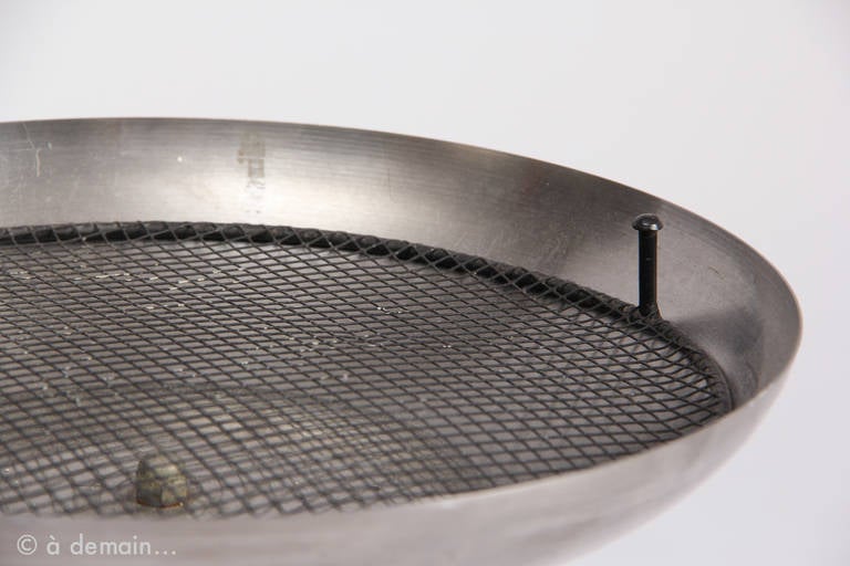 Mid-Century Modern Eero Saarinen Ashtray Edited by Knoll