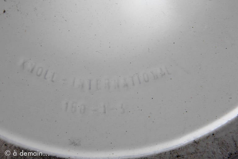 Mid-20th Century Eero Saarinen Ashtray Edited by Knoll