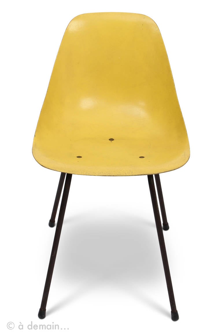 Der französische Designer Rene-Jean Caillette (1919-2004) gehört dank seiner Kreativität im Spannungsfeld zwischen Tradition und Moderne zu den ikonischen Gestaltern der als 
