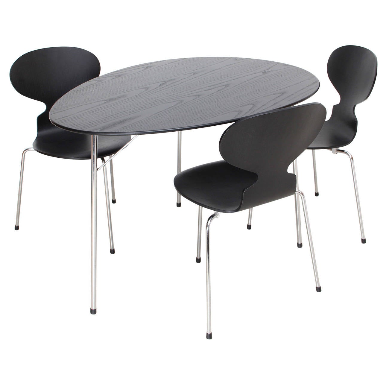 Egg Dining Table with Three Ant Chairs by Arne Jacobsen, Edition of Fritz Hansen at 1stDibs