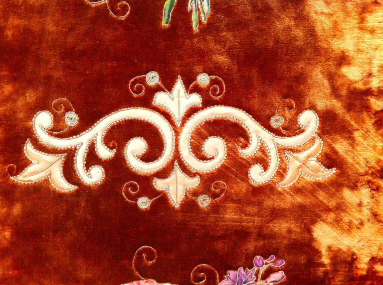 19th Century Stunning Parisian Gold Plush Embroidered Screen For Sale 2