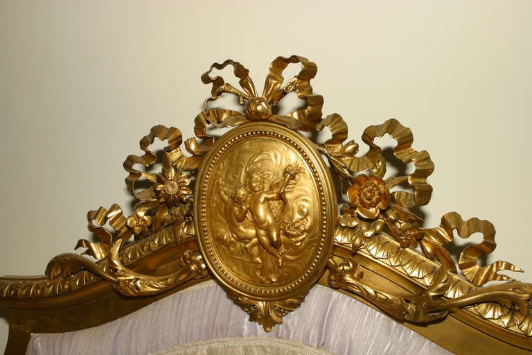 19th Century French Pair of Luxurious Gilt Bronze Beds For Sale 2