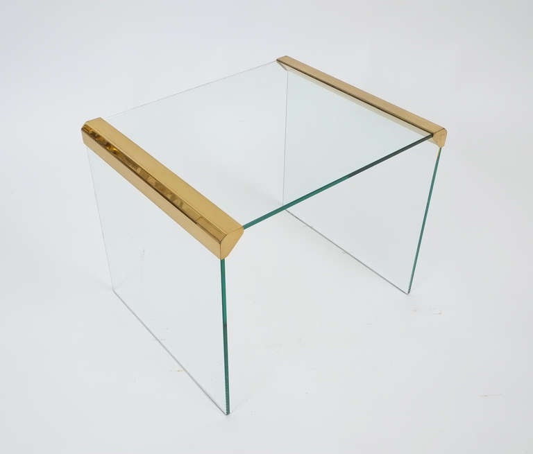 Fin du 20e siècle Table d'appoint italienne en verre transparent de Pierangelo Galotti pour Galotti & Radice en vente