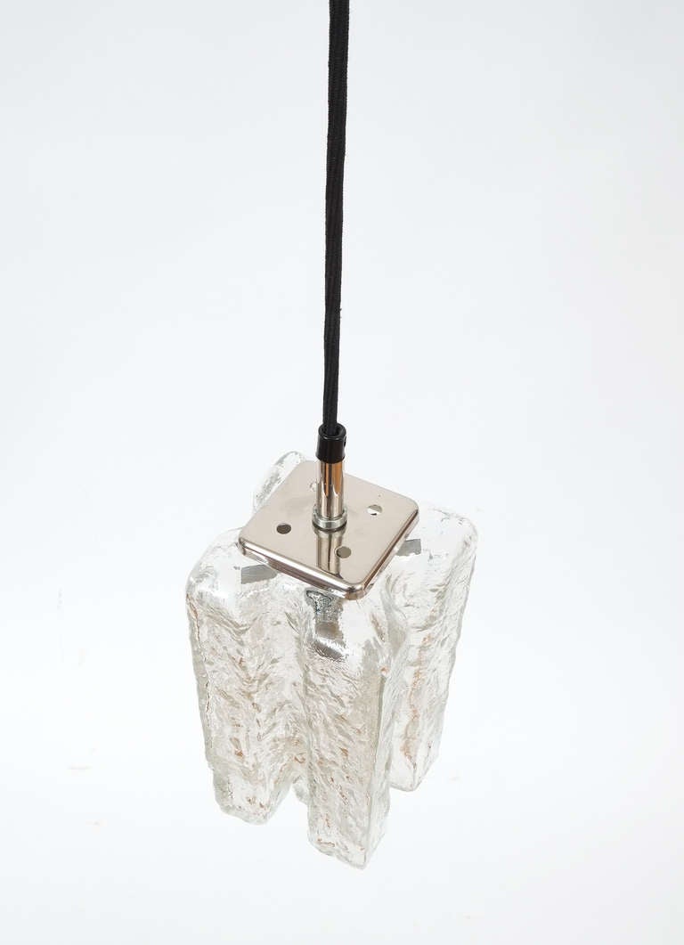 Lampade a sospensione multiple in vetro trasparente austriaco di J.T. Kalmar, 1950 In condizioni buone in vendita a Vienna, AT