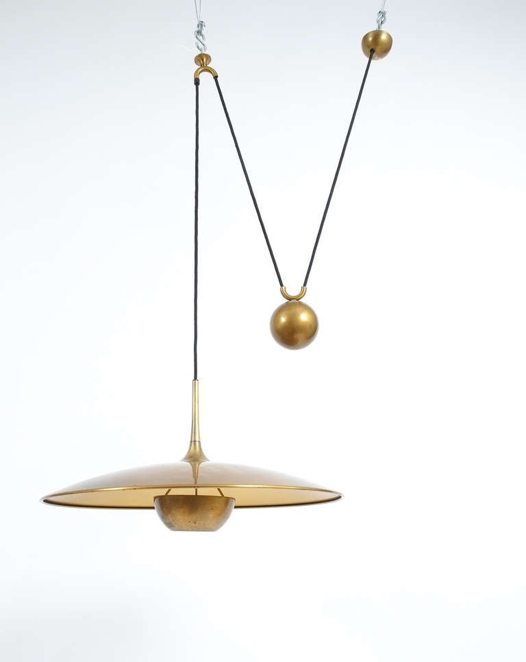 Large Adjustable Brass Counterweight Pendant by Florian Schulz In Excellent Condition In Vienna, AT