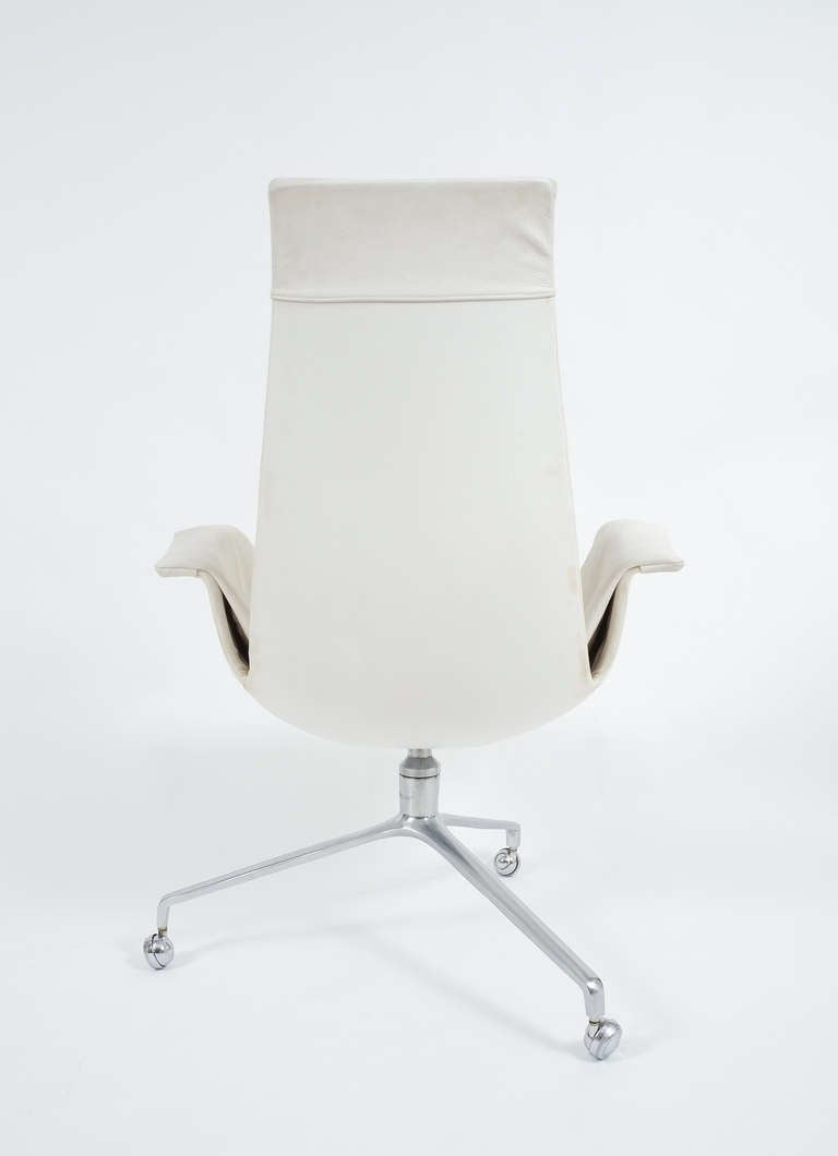 Mid-20th Century White High Back Tulip Chair by Preben Fabricius and Jørgen Kastholm