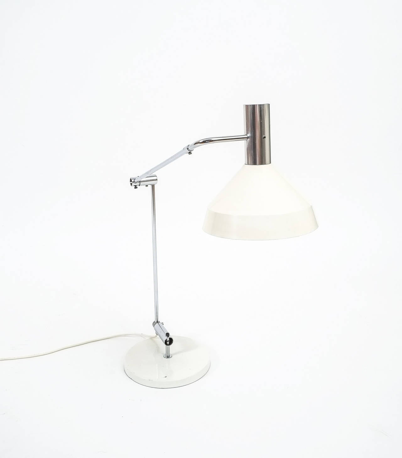 Articluted Swiss Table Lamp by Rico and Rosemary Baltensweiler In Excellent Condition In Vienna, AT