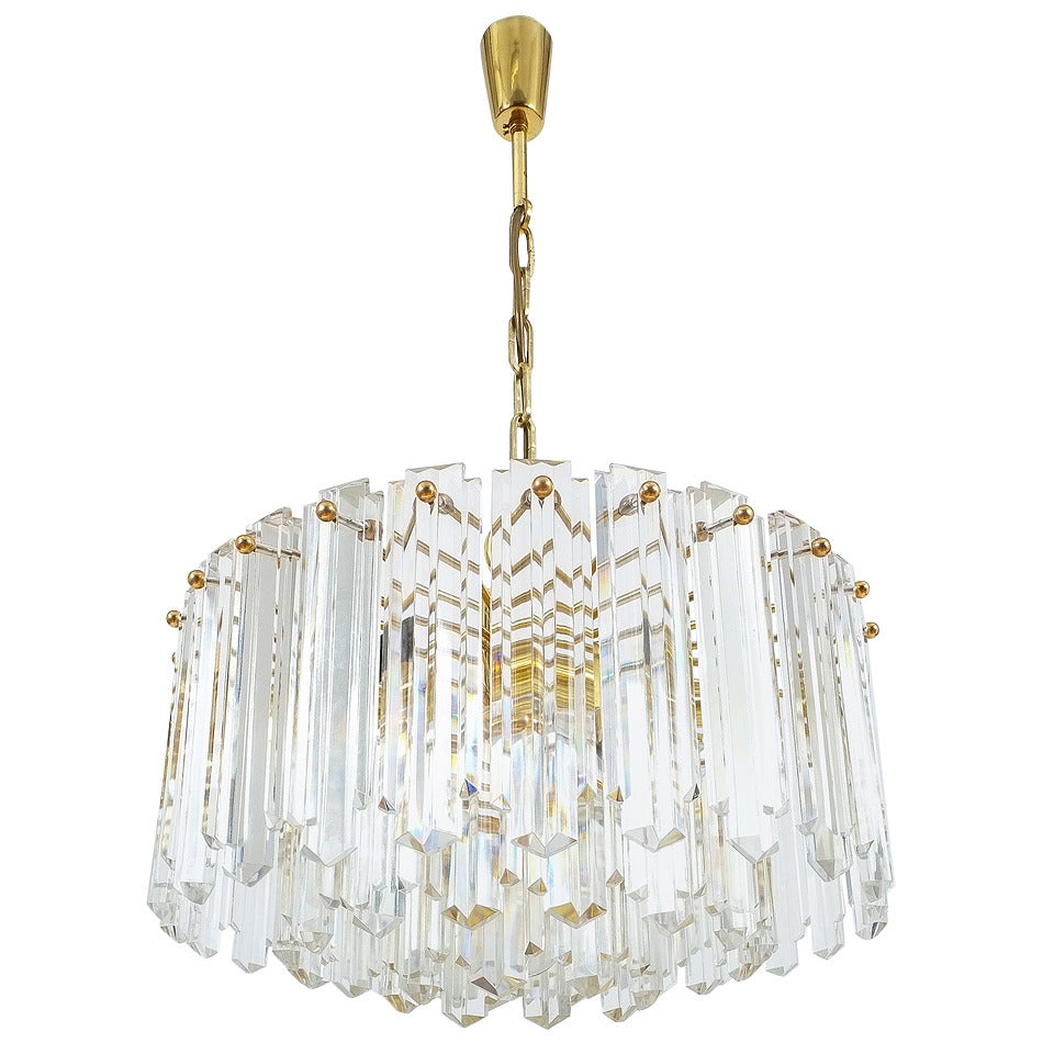 J.T. Kalmar Tiered Crystal Glass and Gold Brass Chandelier Lamp, Austria 1960 For Sale