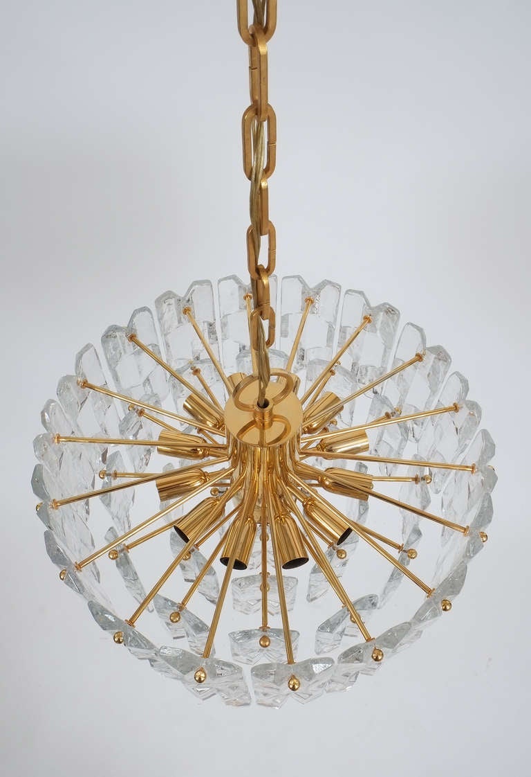 J.T. Kalmar Gold Brass Tiered Crystal Glass Chandelier Palazzo Lamp, circa 1960 For Sale 1
