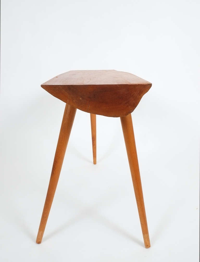Mid-Century Modern Walnut Wood End Table in the Style of George Nakashima, 1950
