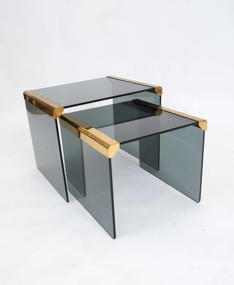 Mid-Century Modern Set Of Two Smoked Glass Nest Side Tables By Pierangelo Galotti