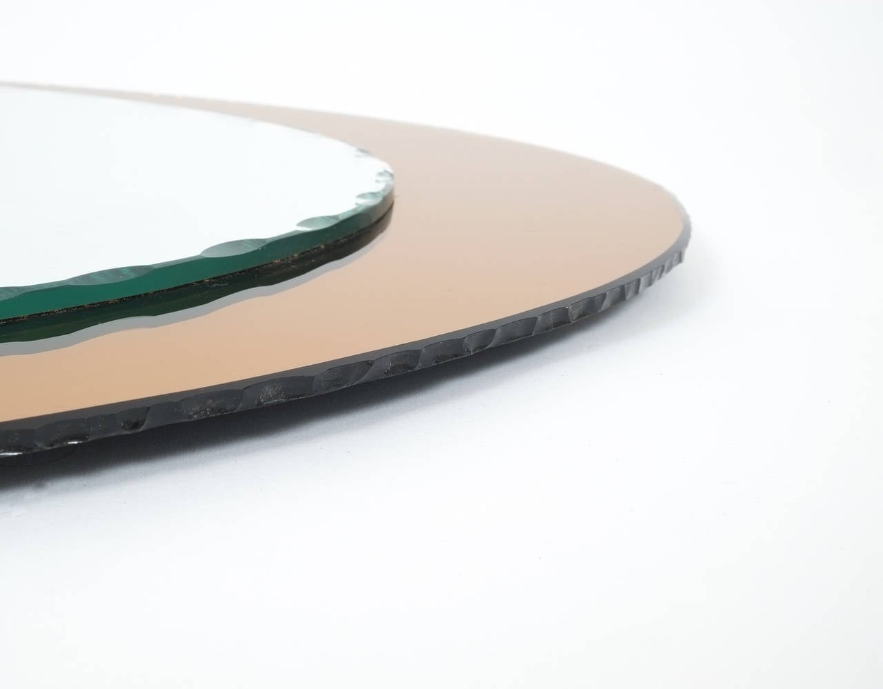Italiano Specchio italiano smerlato molto grande nello stile di Fontana Arte in vendita