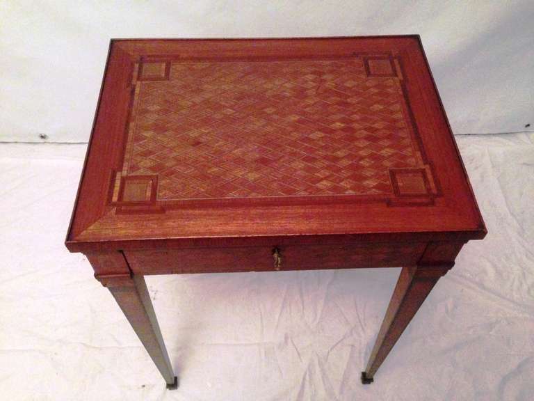 19th Century French Wooden Coffee Table Rose Napoleon III In Good Condition In Paris, FR