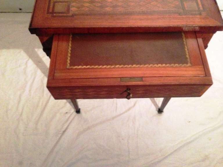 19th Century French Wooden Coffee Table Rose Napoleon III 4