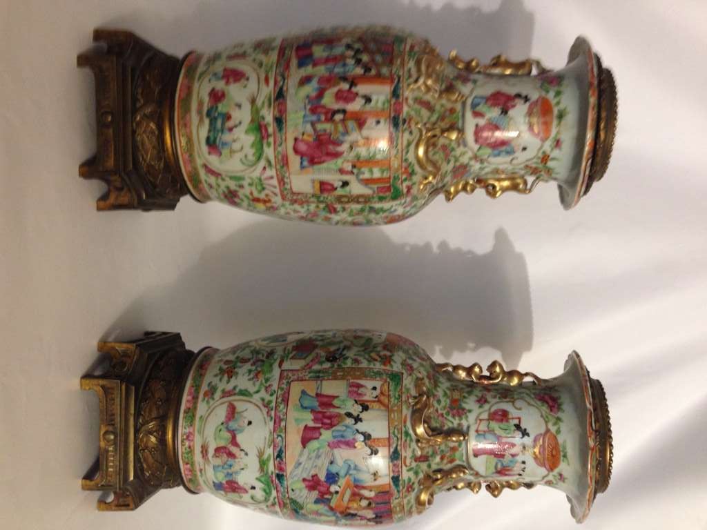 19th Canton China Pair of Porcelain Vases
