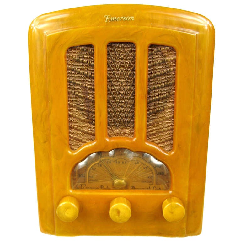 1937 Yellow Emerson AU190 Cathedral Catalin Bakelite Tube Radio For