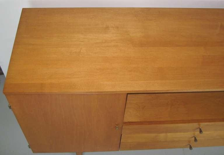 Paul McCobb / Planner Group Credenza 100% Original Finish. In Excellent Condition In Wallkill, NY