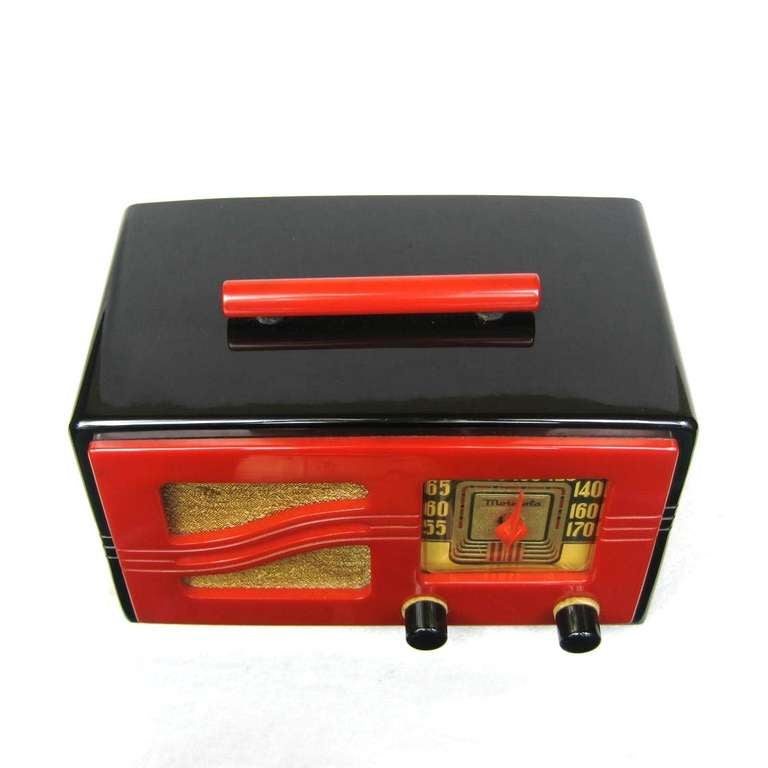 1941 Iconic Motorola 51X15 Black & Red “S” Grill Catalin Bakelite Tube Radio.

The radio is ORIGINAL.
It is in excellent condition, No Cracks, No Chips, No breaks, NO repairs and No spray paint.