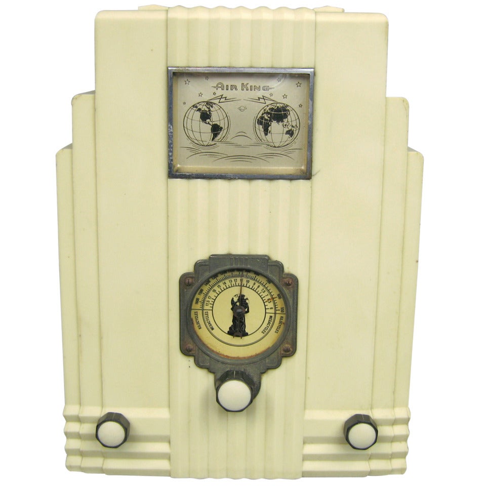 1933 Art Deco Air King Model 66 Skyscraper Ivory Bakelite Radio