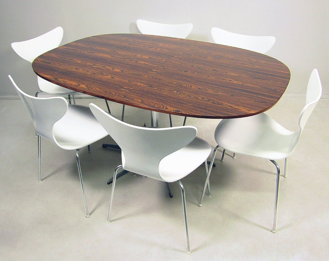 Rosewood Super Ellipse Table by Piet Hein & Arne Jacobsen In Excellent Condition In London, GB
