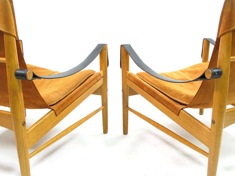 Two 1960s Suede Safari Chairs by Hans Olsen 2