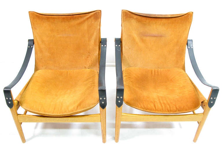 Two 1960s Suede Safari Chairs by Hans Olsen In Good Condition In London, GB