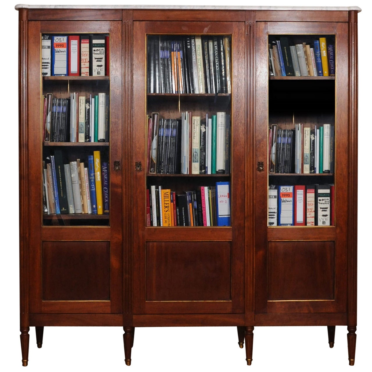 A probably French mahogany well-proportioned bookshelf, circa 1880