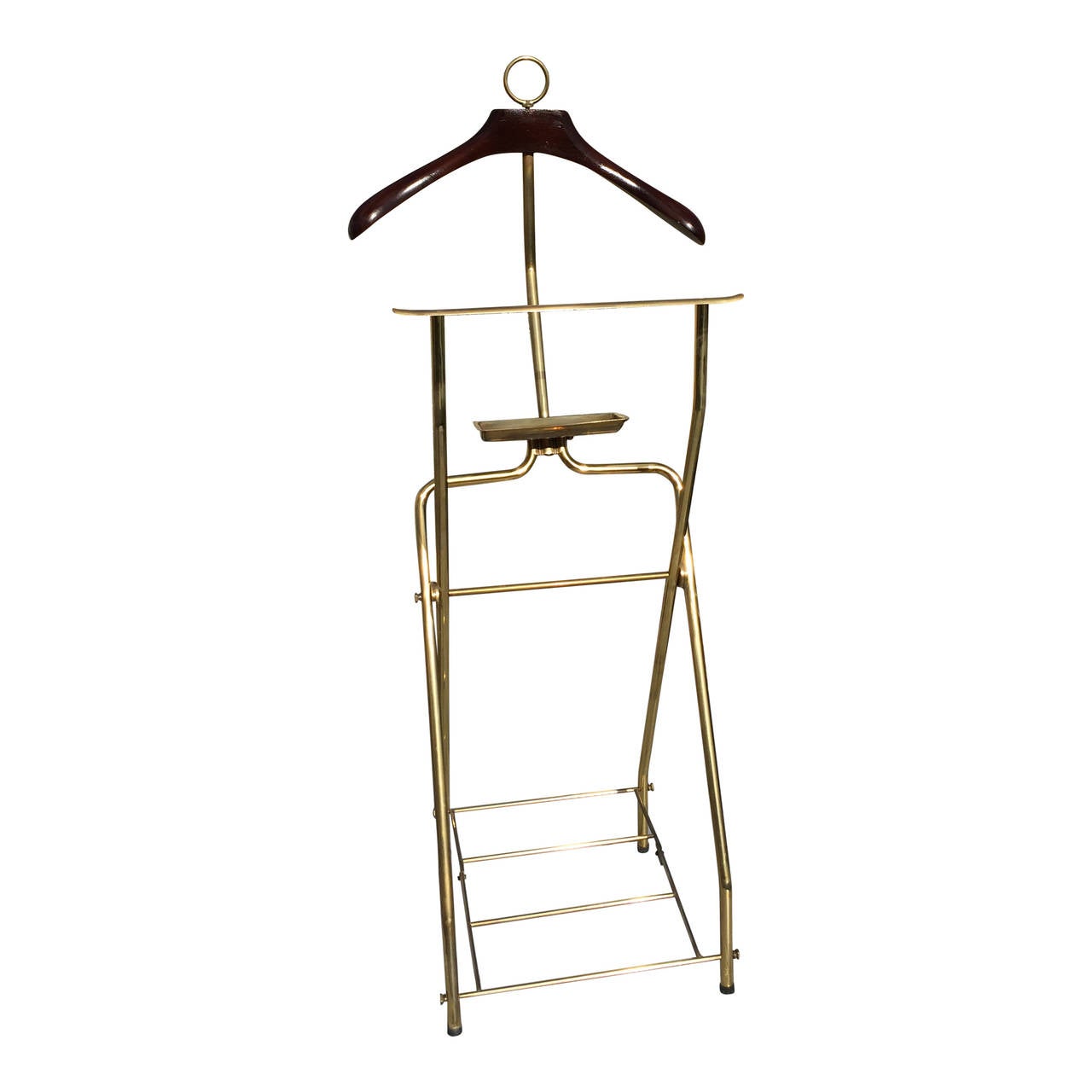 foldable brass and patinated mahogany men's valet
lower rack can be used for shoes
excellent vintage condition ; this item will ship from France
price does not include handling, shipping, rewiring and possible customs duties