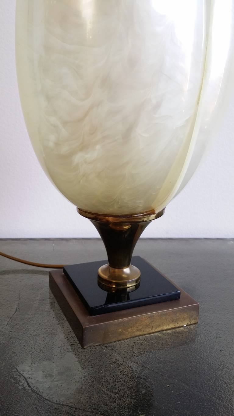 Rougier table lamp - iridescent lucite and brass - Canada 1970's - Ipso Facto In Good Condition In New York, NY