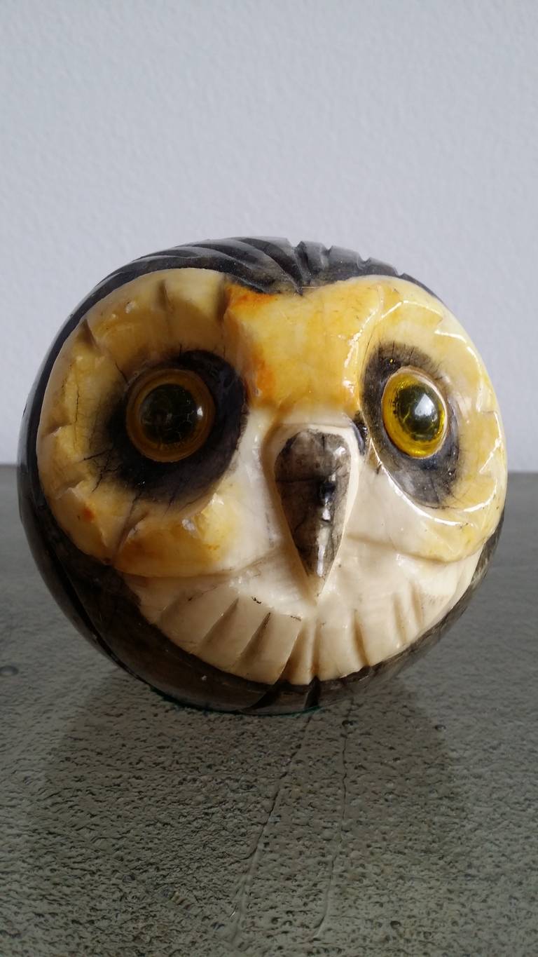Glazed glazed carved marble paper press in shape of an owl - Italy 1960's - Ipso Facto