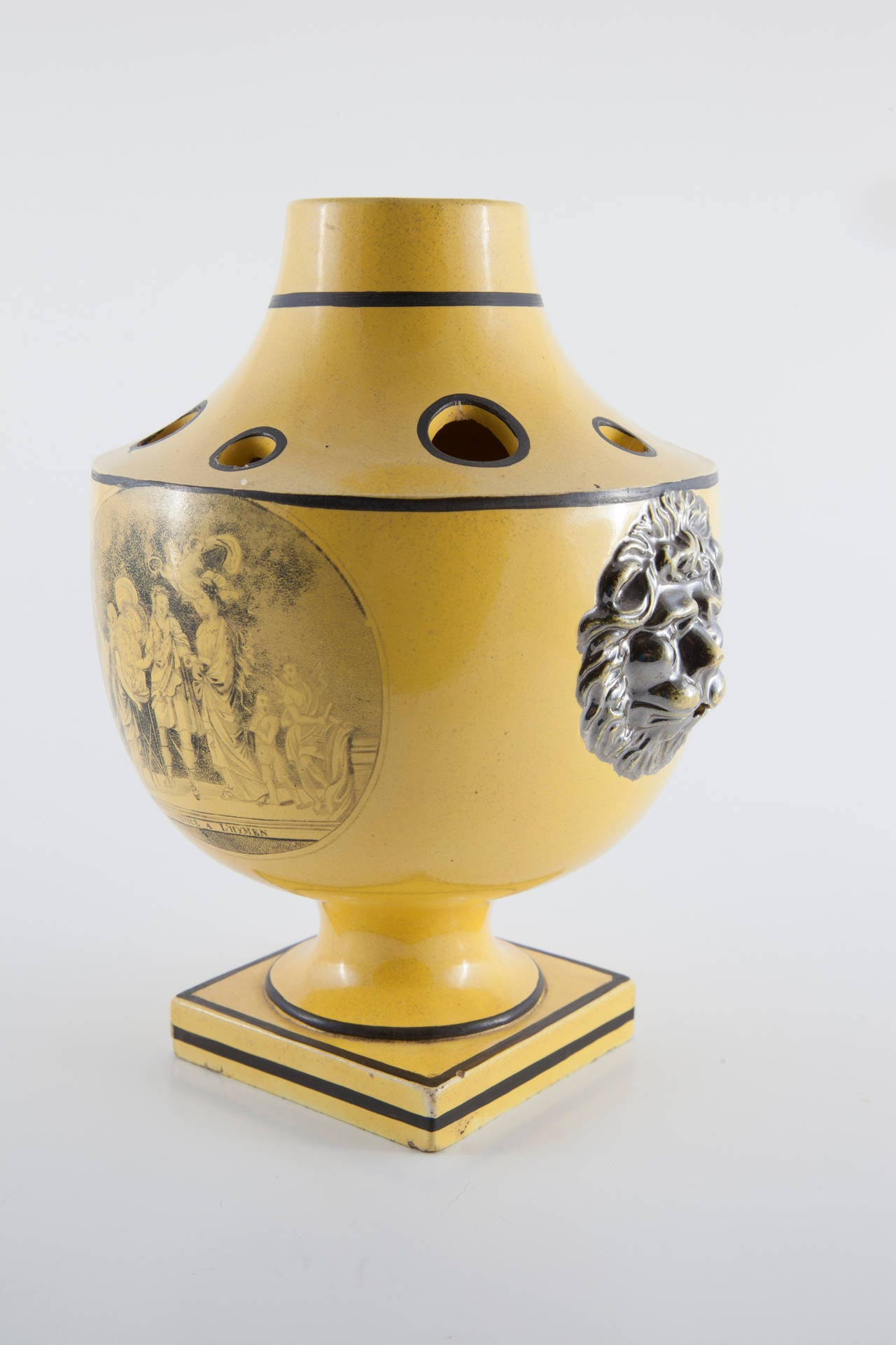19th Century French Choisez Bulb Pot in Yellow Glaze For Sale 1